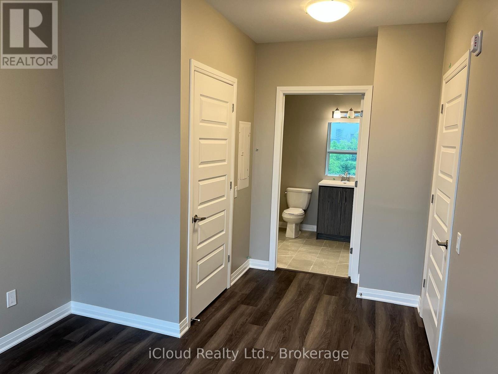 #325 95 DUNDAS STREET - 35