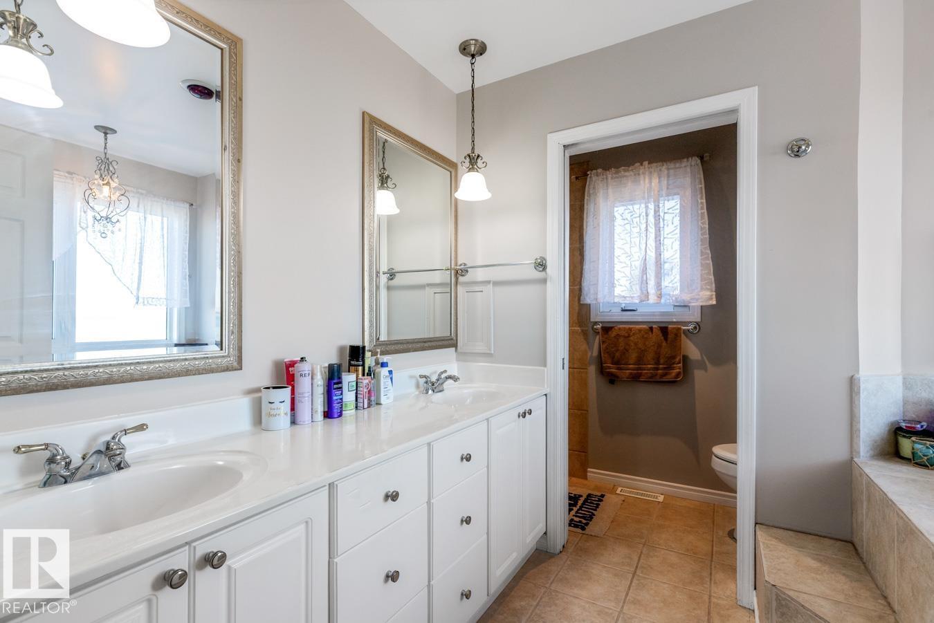 5803 51 AV — photo 26
