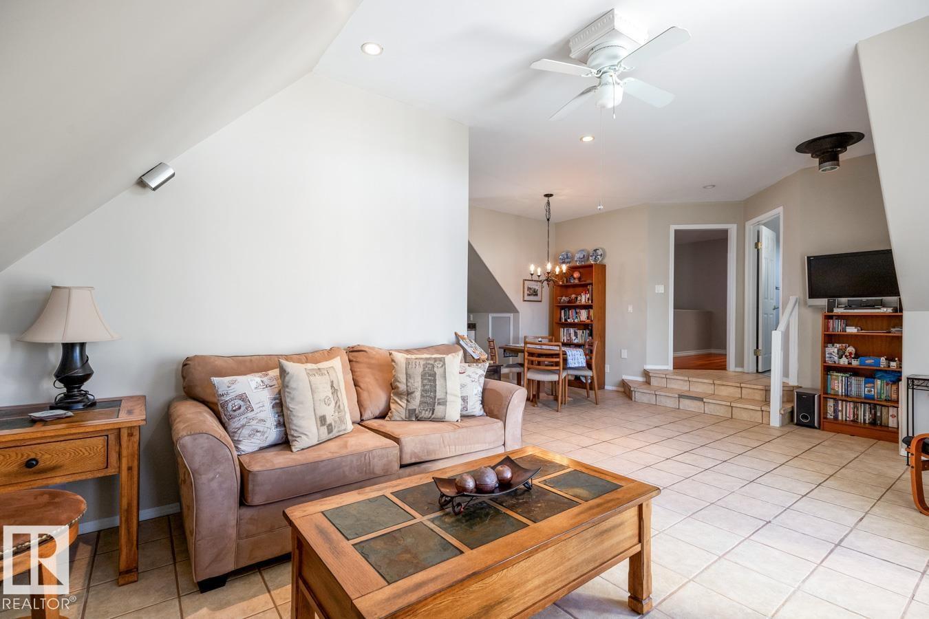 5803 51 AV — photo 37