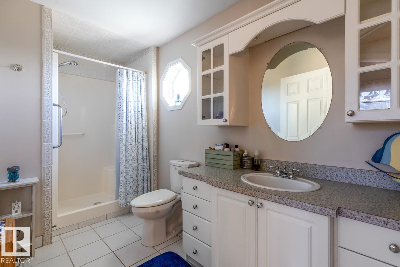 5803 51 AV — photo 39