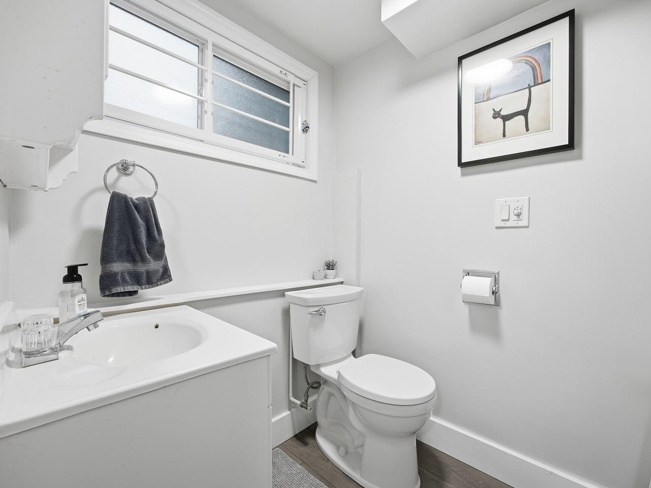 11220 LANSDOWNE DRIVE, Surrey