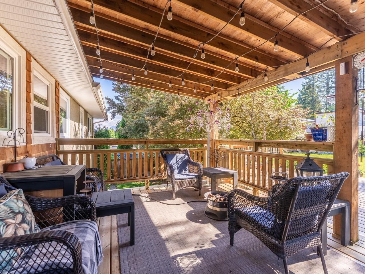11220 LANSDOWNE DRIVE, Surrey
