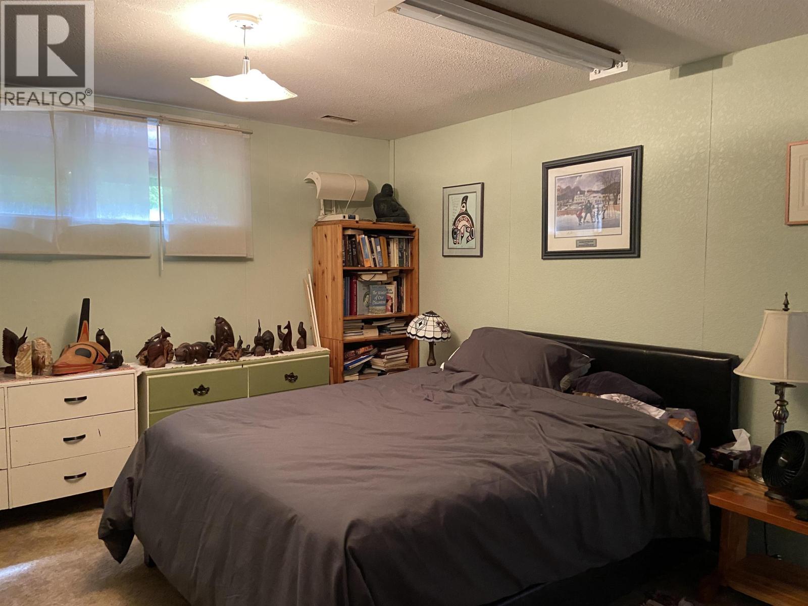 2601 SPARKS STREET - 13