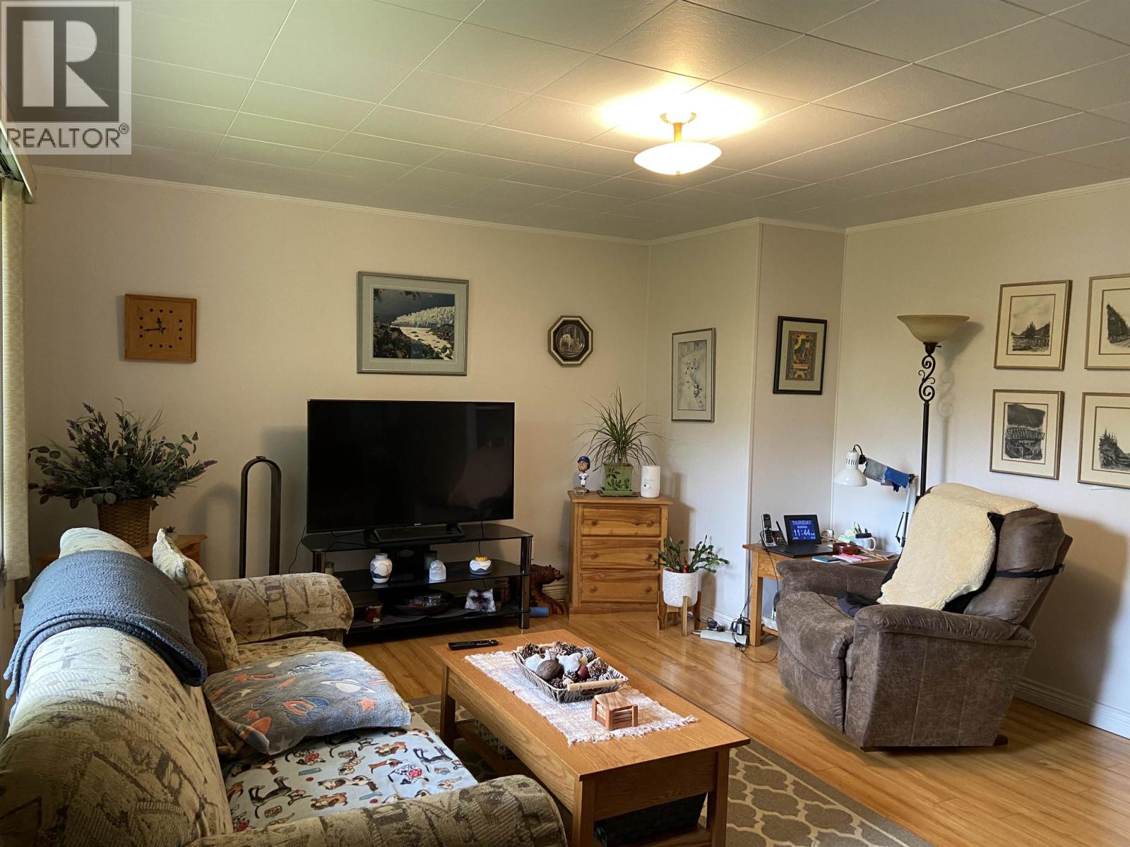 2601 SPARKS STREET - 7