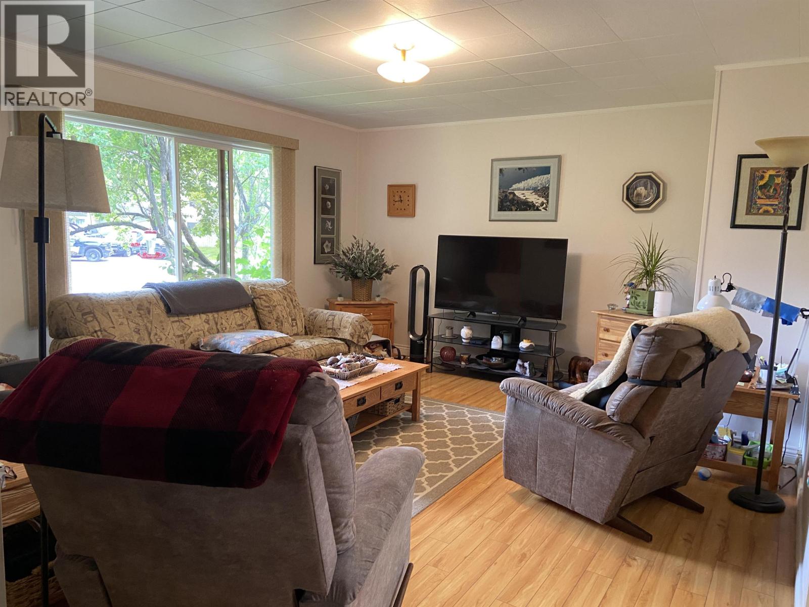 2601 SPARKS STREET - 8