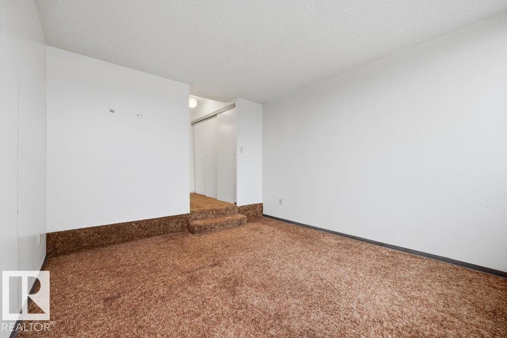 #315 10160 114 ST NW - 15