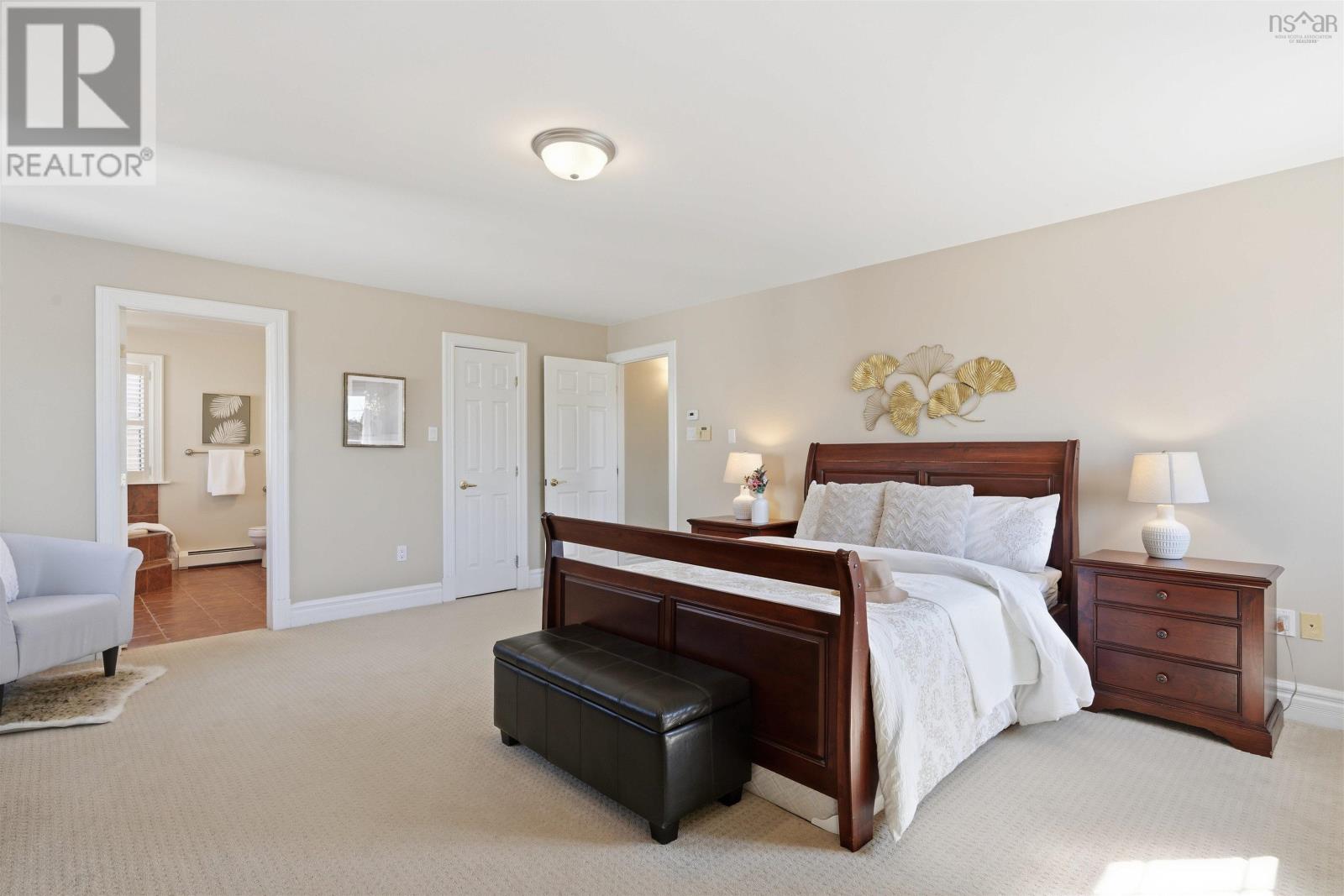 65 Roxbury Crescent - 21