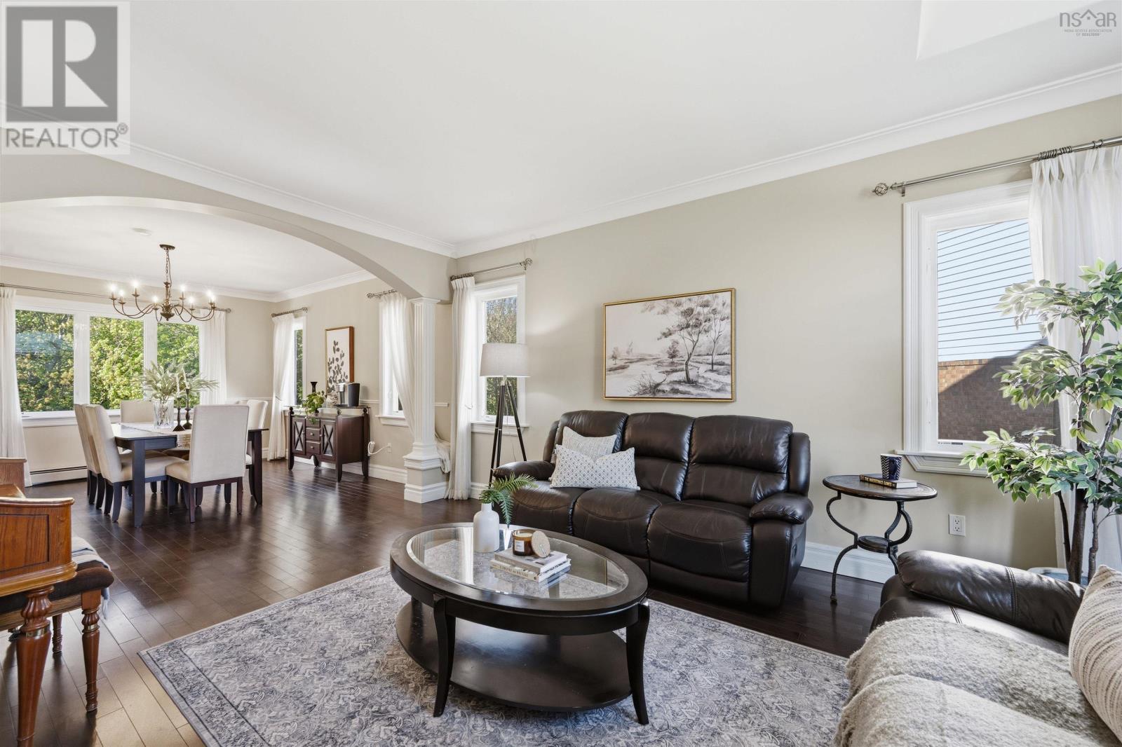 65 Roxbury Crescent - 18