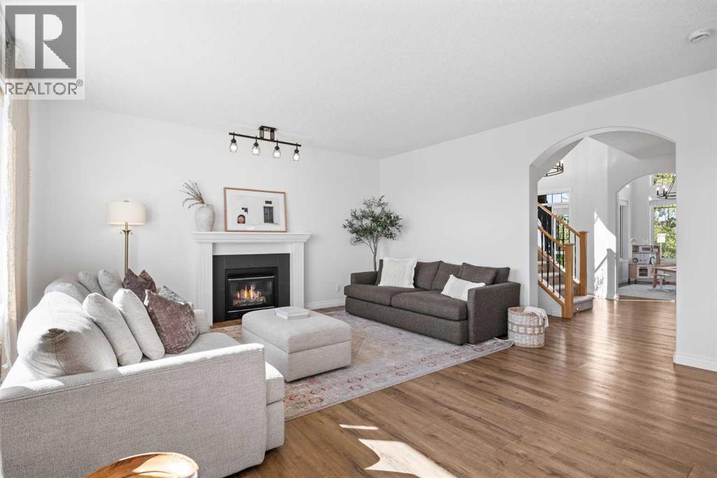 87 Royal Birch Point NW - 11