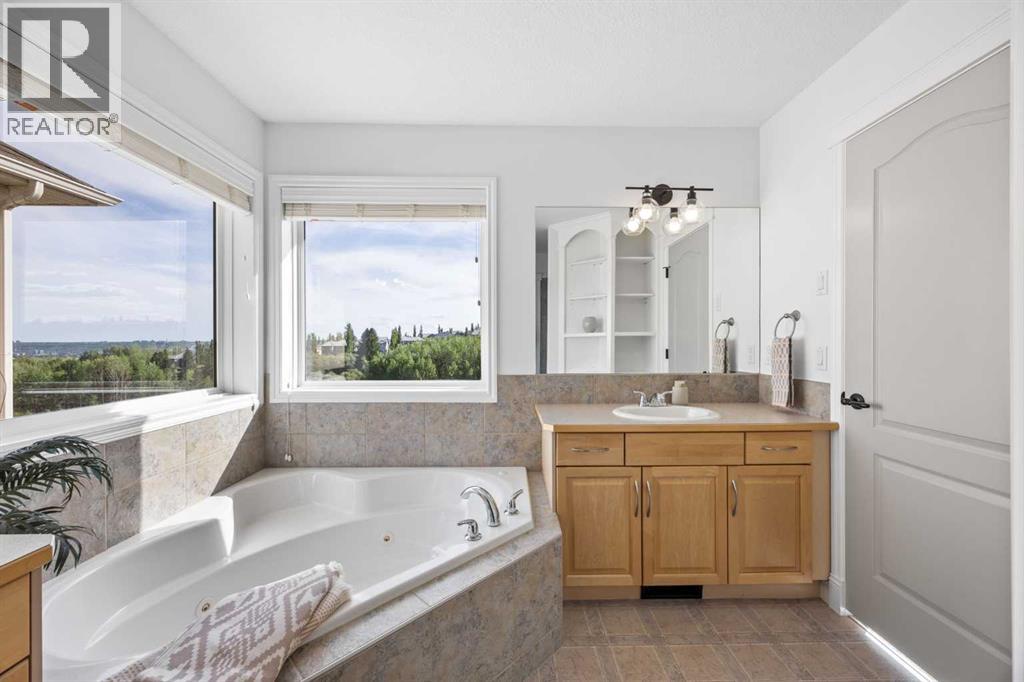 87 Royal Birch Point NW - 28