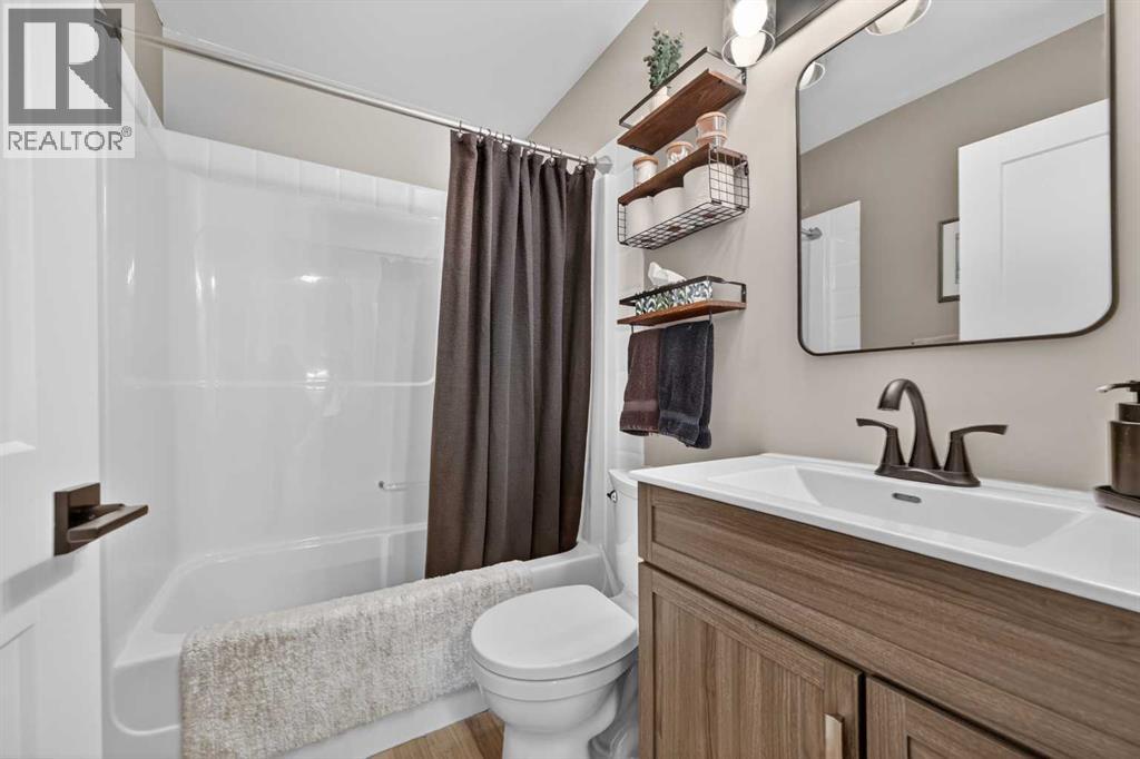 30 Douglasdale Point SE - 27
