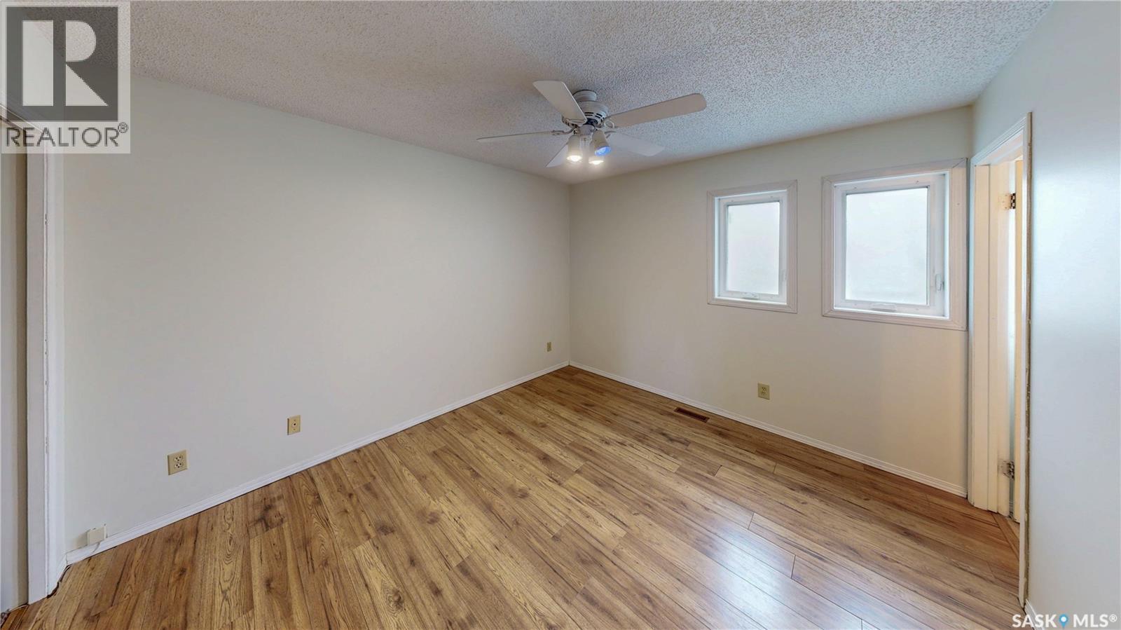 2630 Crocus DRIVE - 27