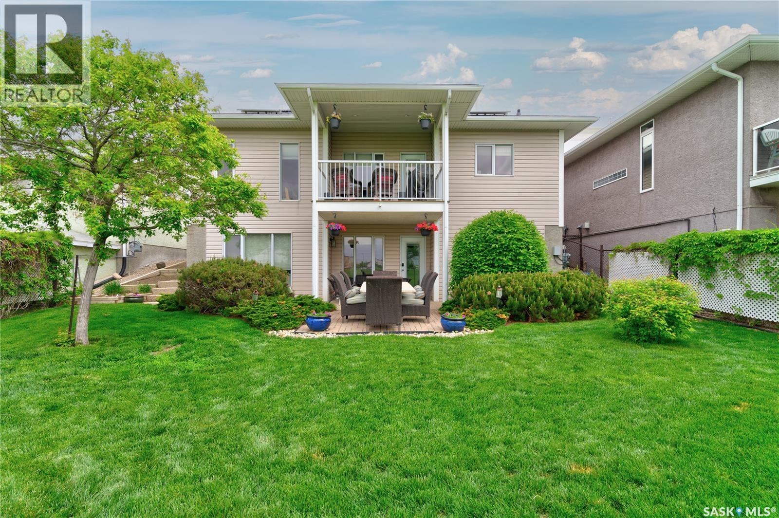 3511 Bishop CRESCENT E - 42