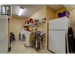Bedroom - 3511 Bishop Crescent E, Regina, SK S4Z1A6 Photo 9