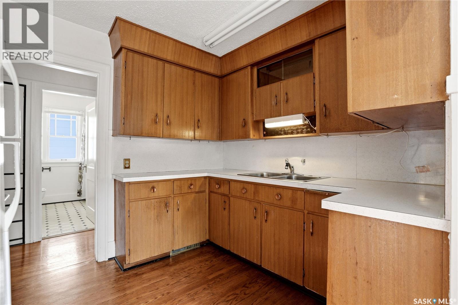 525 5th STREET E - 14
