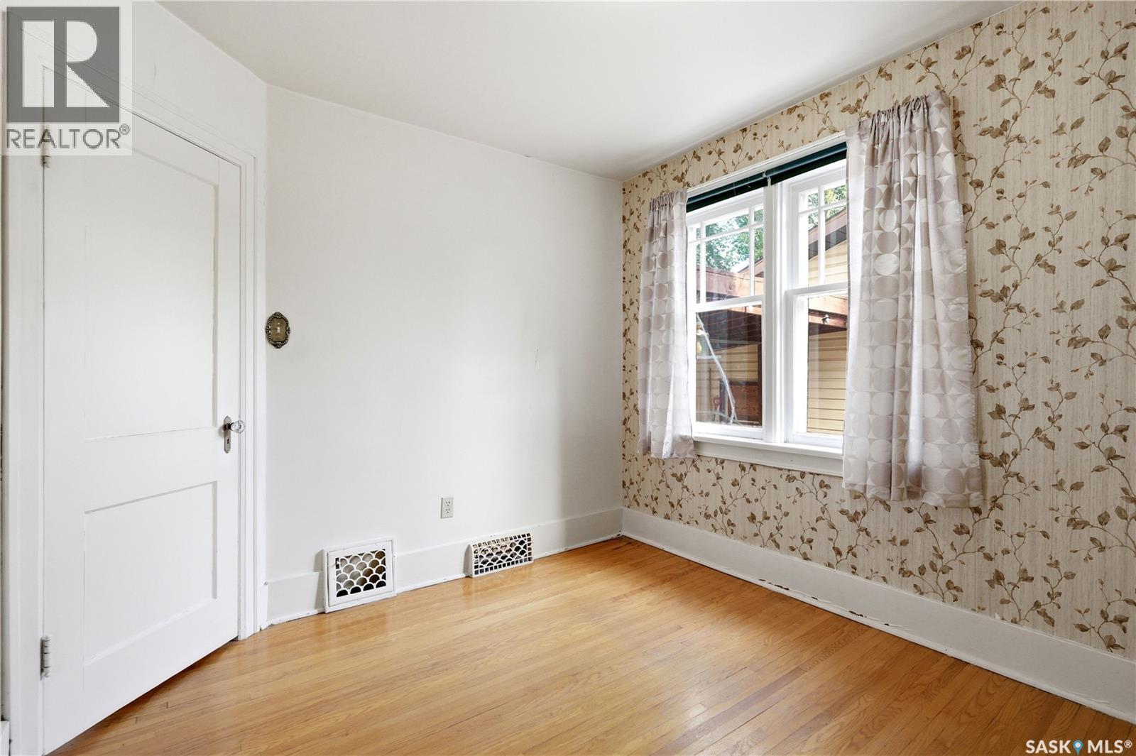 525 5th STREET E - 21