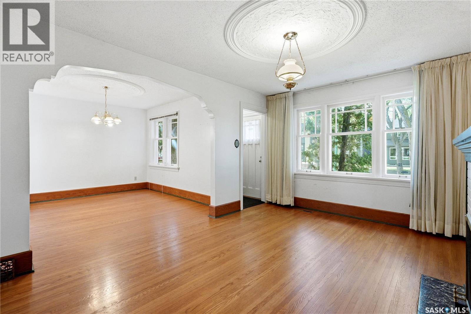 525 5th STREET E - 4