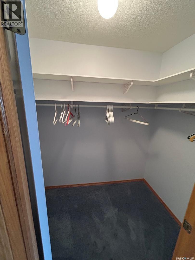 #305 303 Pinehouse DRIVE - 15