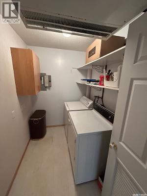 #305 303 Pinehouse DRIVE - 16