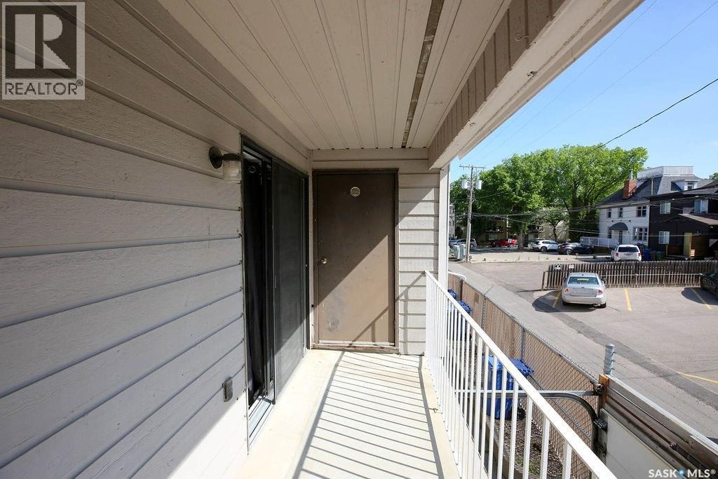 #118 2315 McIntyre STREET - 16