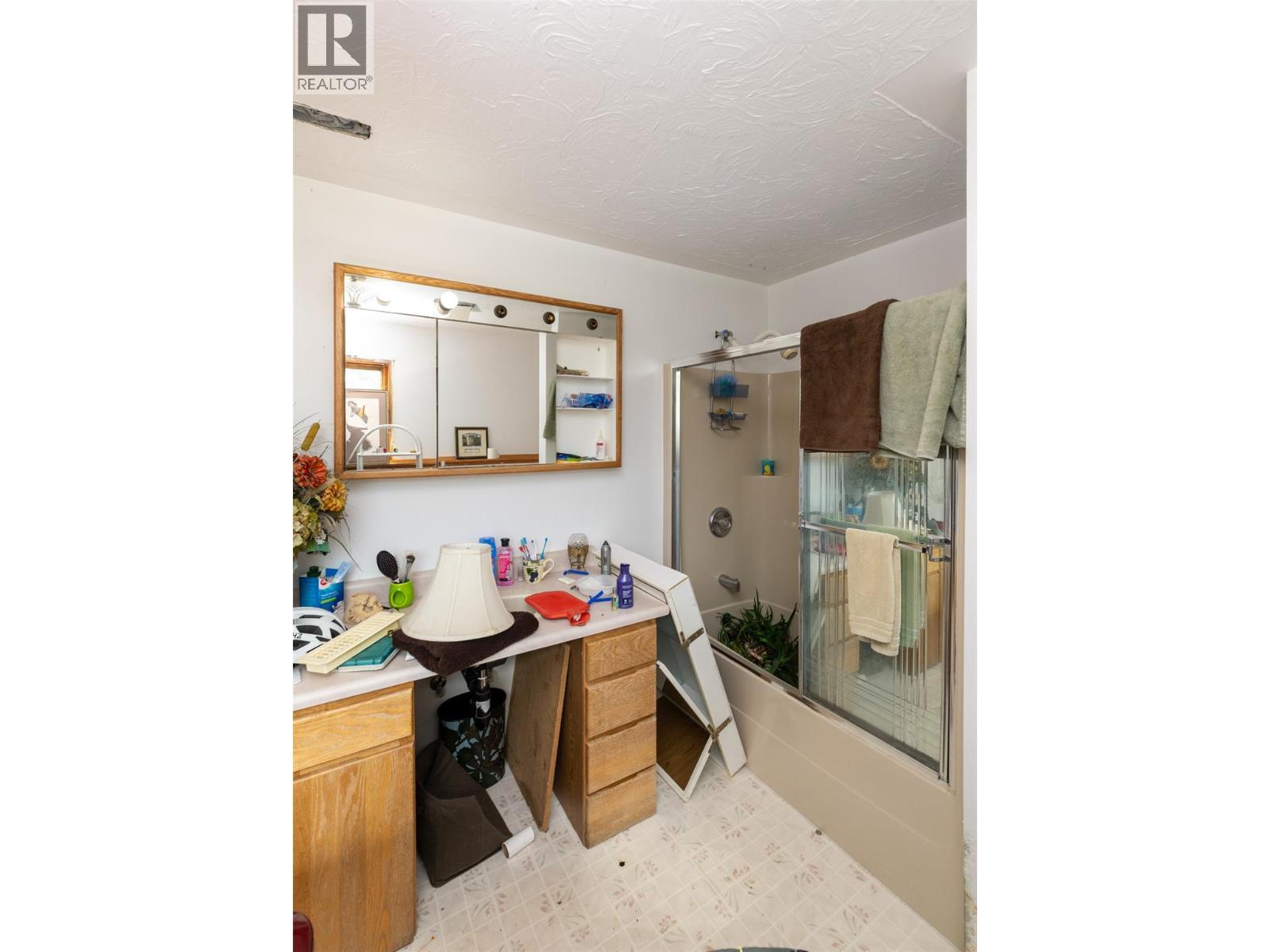  34 West Poirier Road, Mara