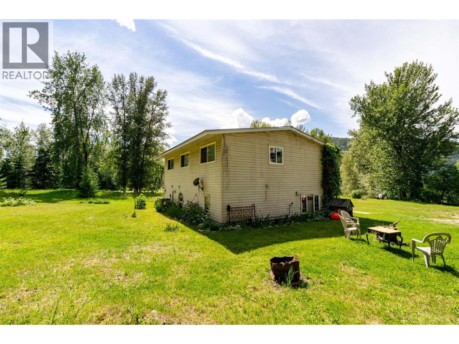  34 West Poirier Road, Mara