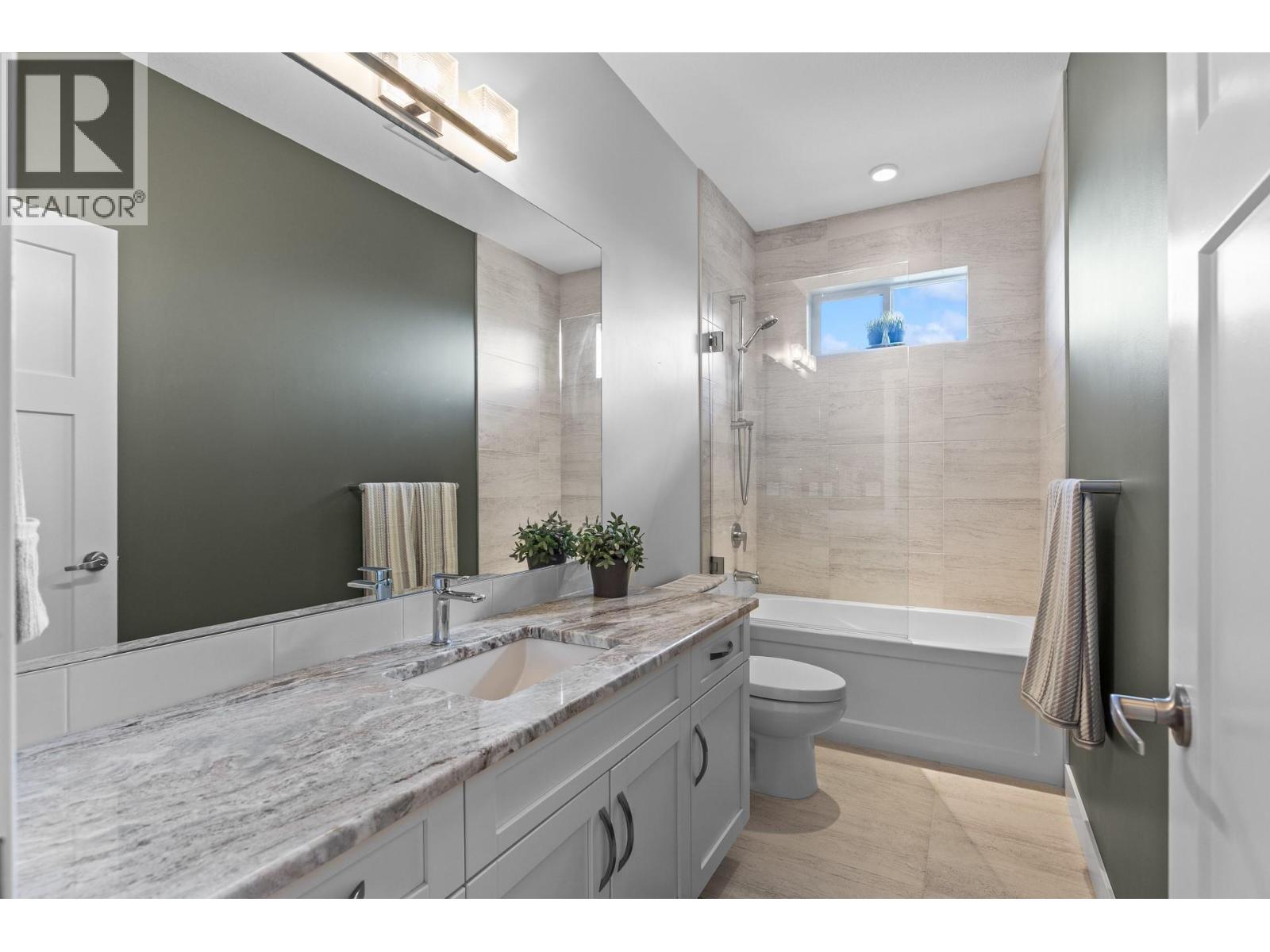 13194 Apex Crescent - 33