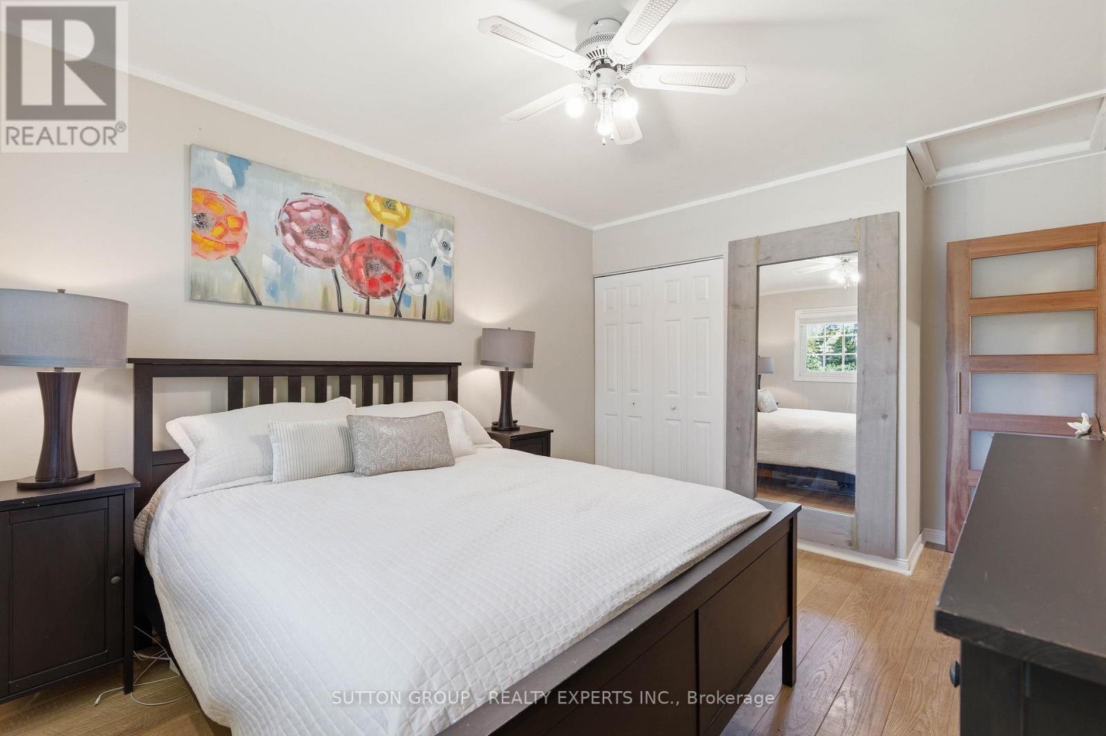 6 GERRARD AVENUE - 17