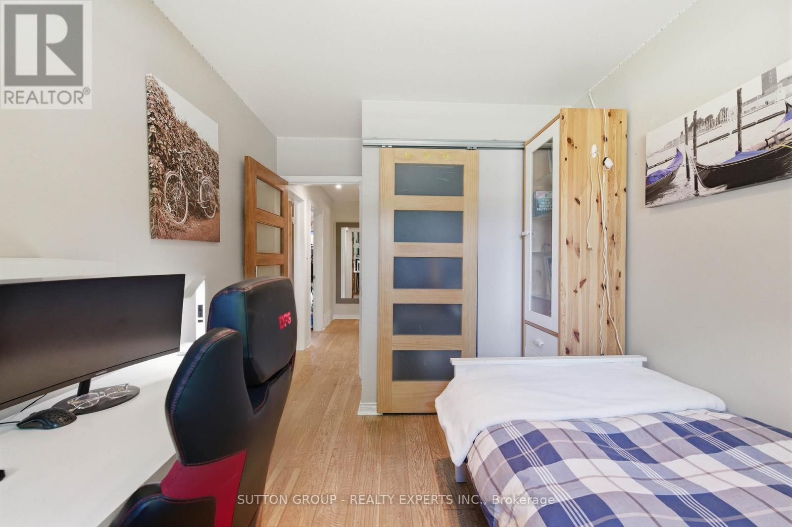6 GERRARD AVENUE - 22