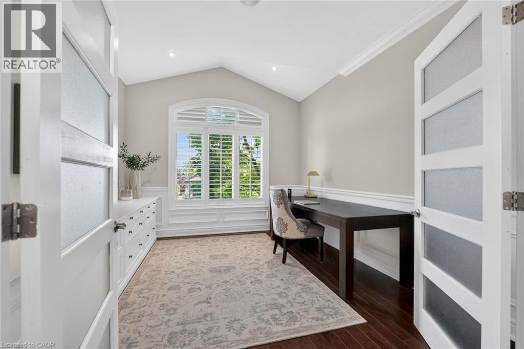 24 HEATHCOTE Court - 16