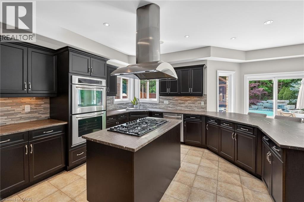 24 HEATHCOTE Court - 22