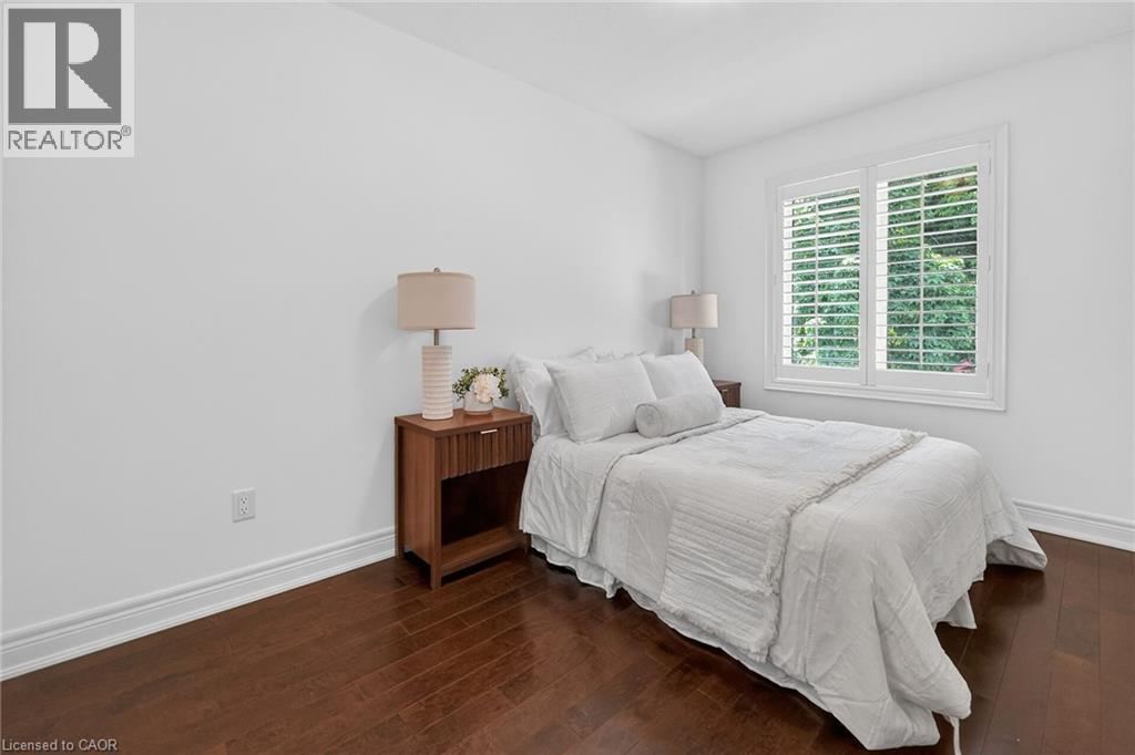24 HEATHCOTE Court - 37