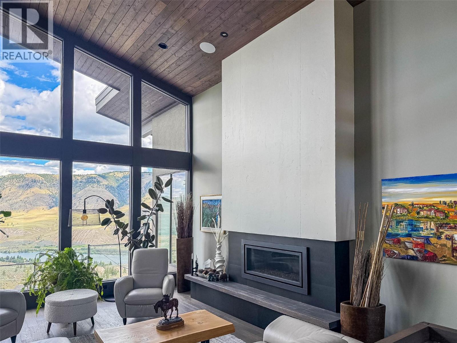 1555 KICKING HORSE Way - 2