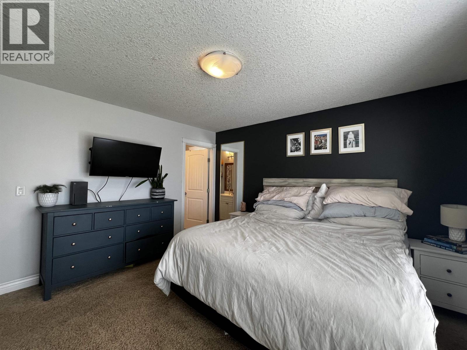 9712 118 AVENUE - 17
