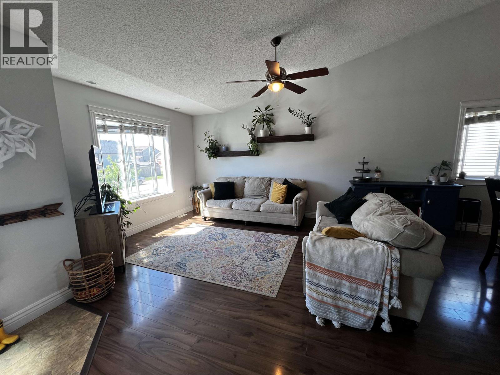 9712 118 AVENUE - 5