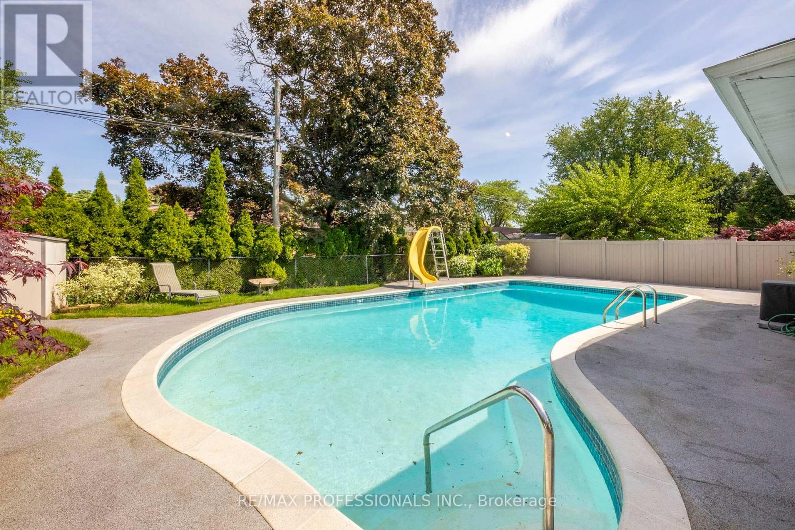 109 PRINCESS MARGARET BOULEVARD - 35