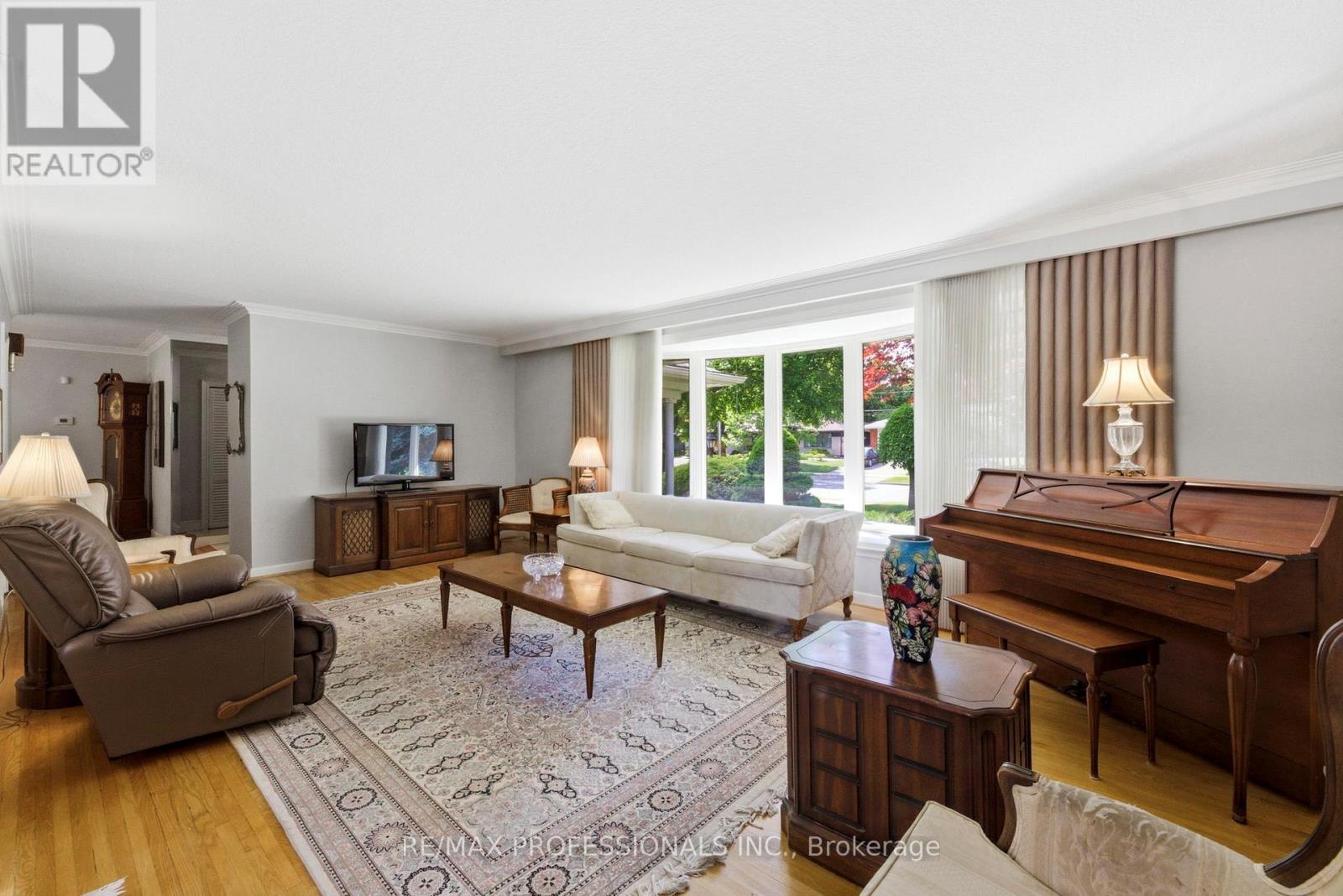 109 PRINCESS MARGARET BOULEVARD - 7