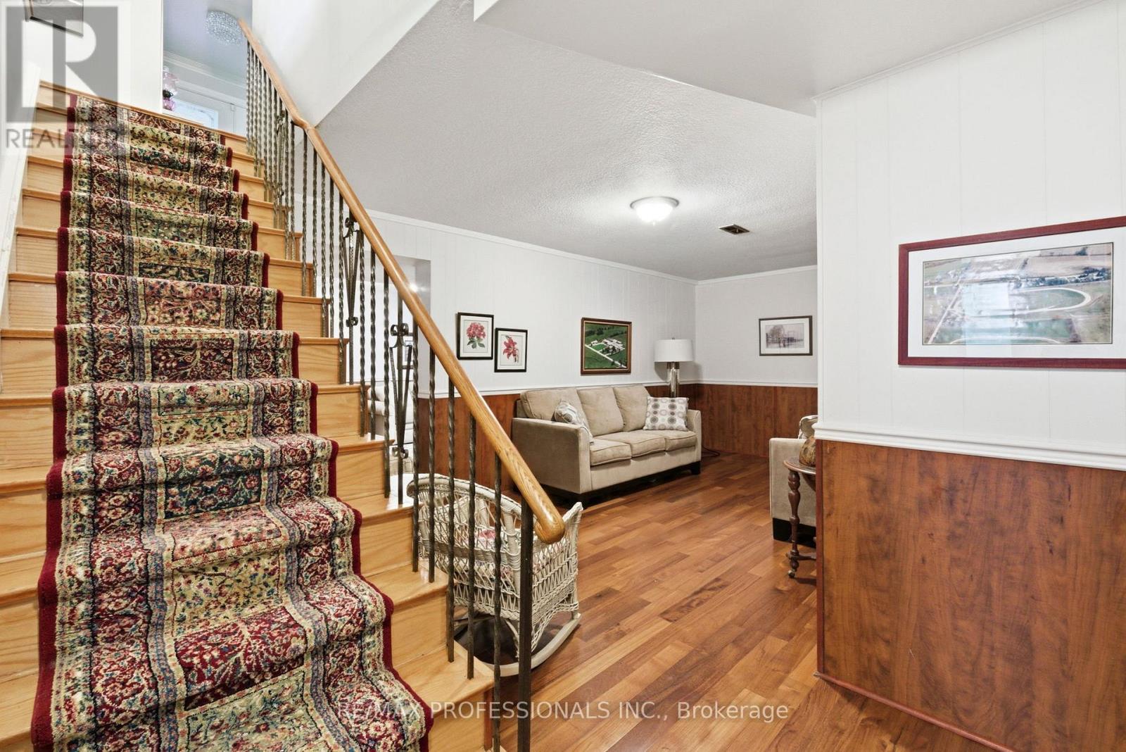 109 PRINCESS MARGARET BOULEVARD - 24