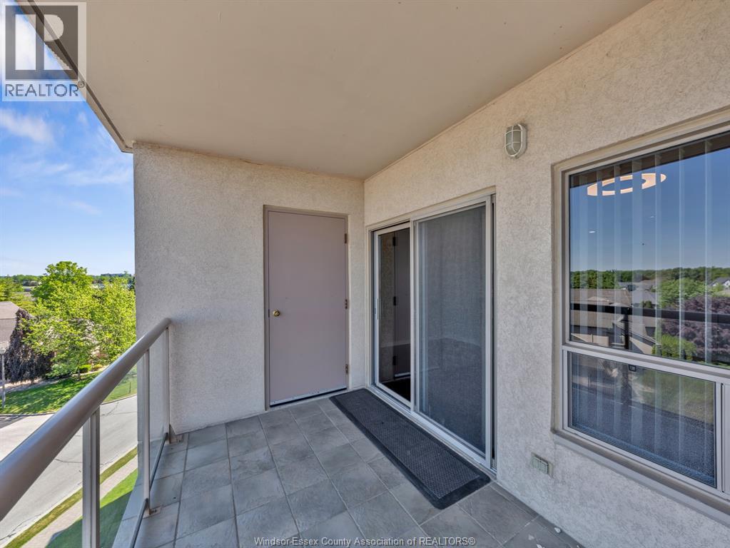 #505 315 VILLAGE GROVE DRIVE - 20