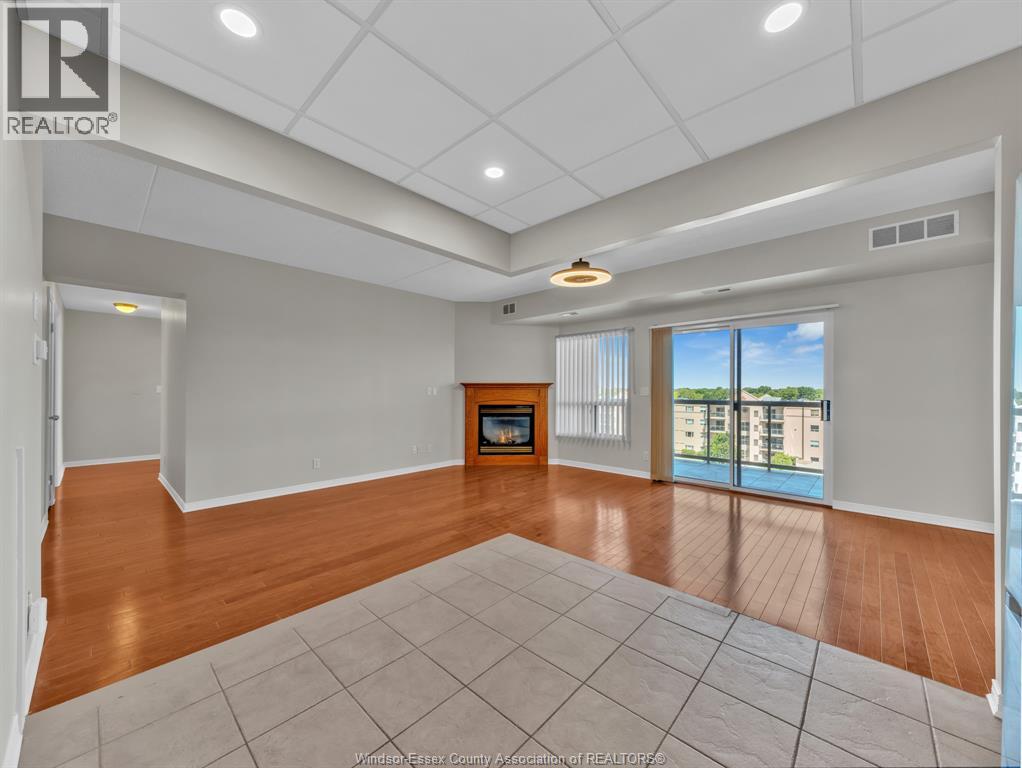 #505 315 VILLAGE GROVE DRIVE - 26