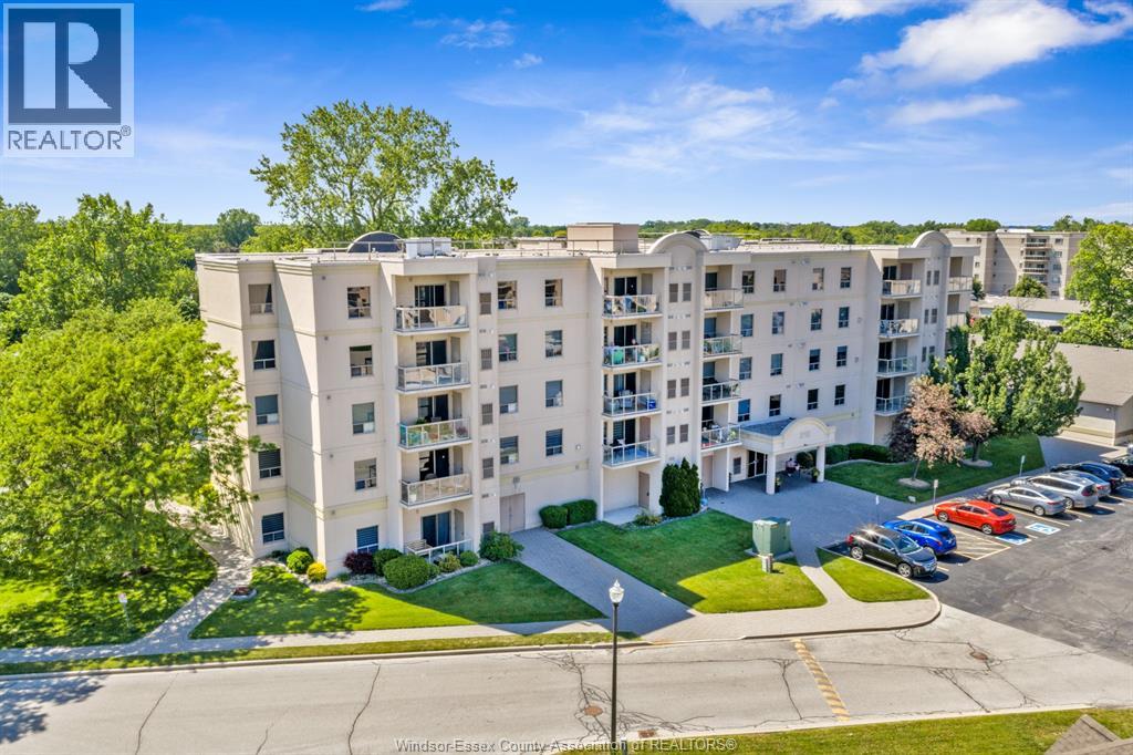 #505 315 VILLAGE GROVE DRIVE - 3