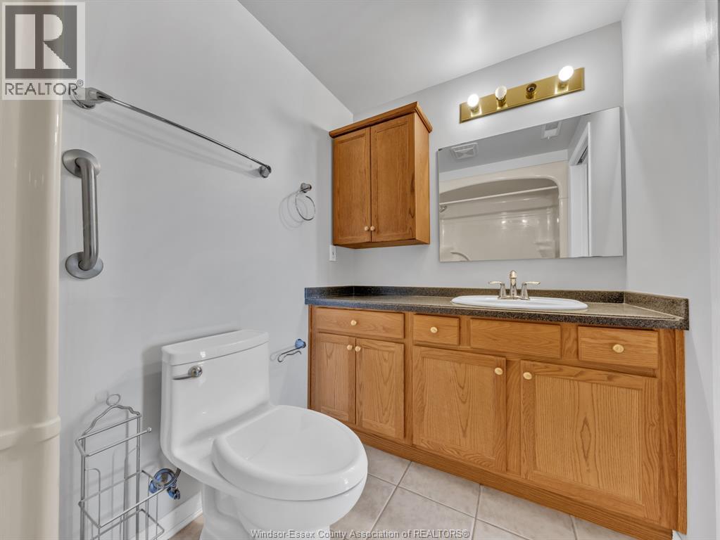 #505 315 VILLAGE GROVE DRIVE - 45
