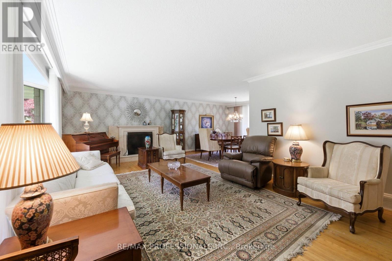 109 PRINCESS MARGARET BOULEVARD - 8