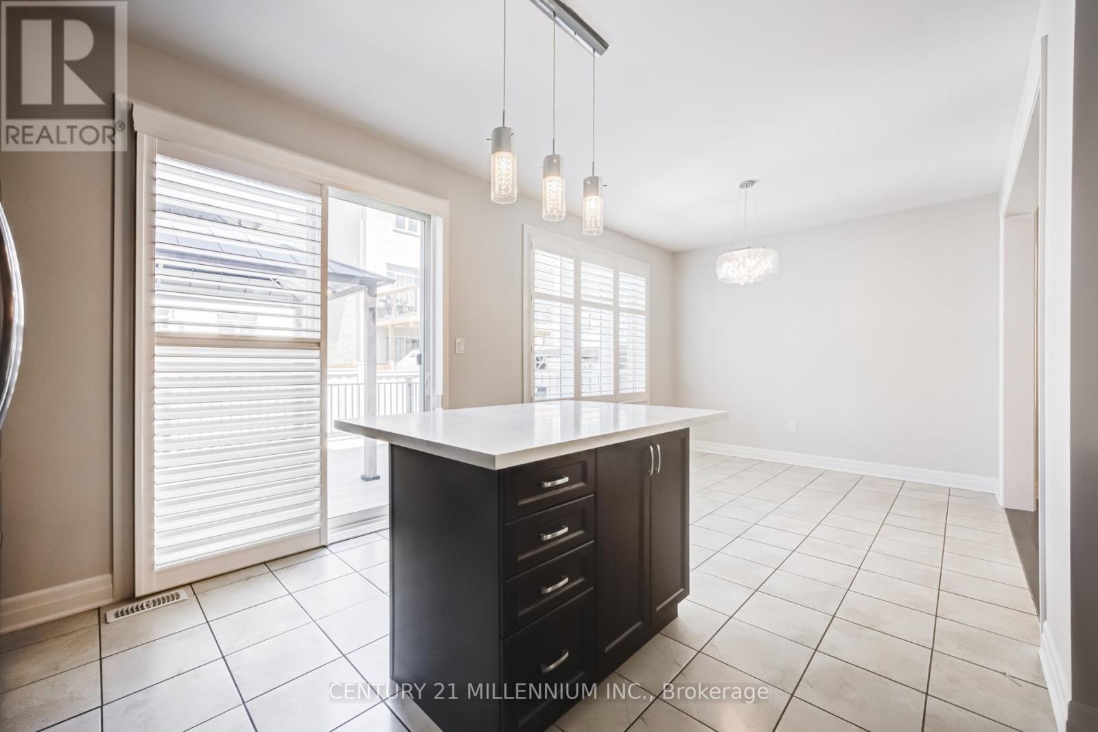 90 STEDFORD CRESCENT - 12