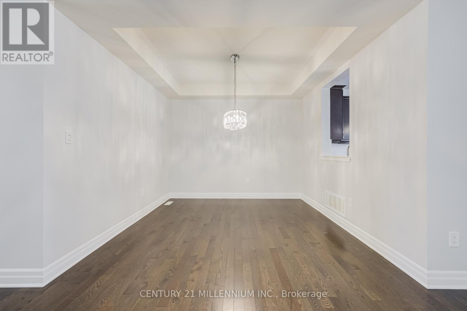 90 STEDFORD CRESCENT - 8