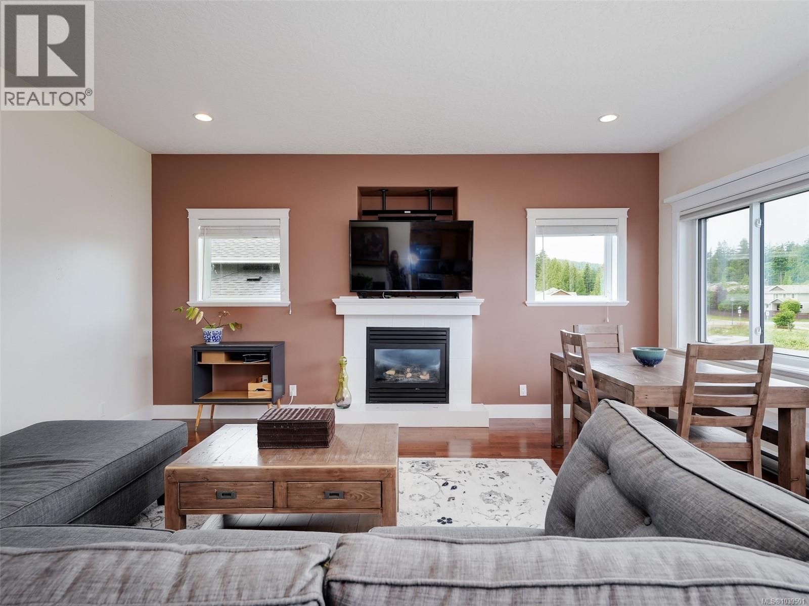 6742 Steeple Chase - Image 2