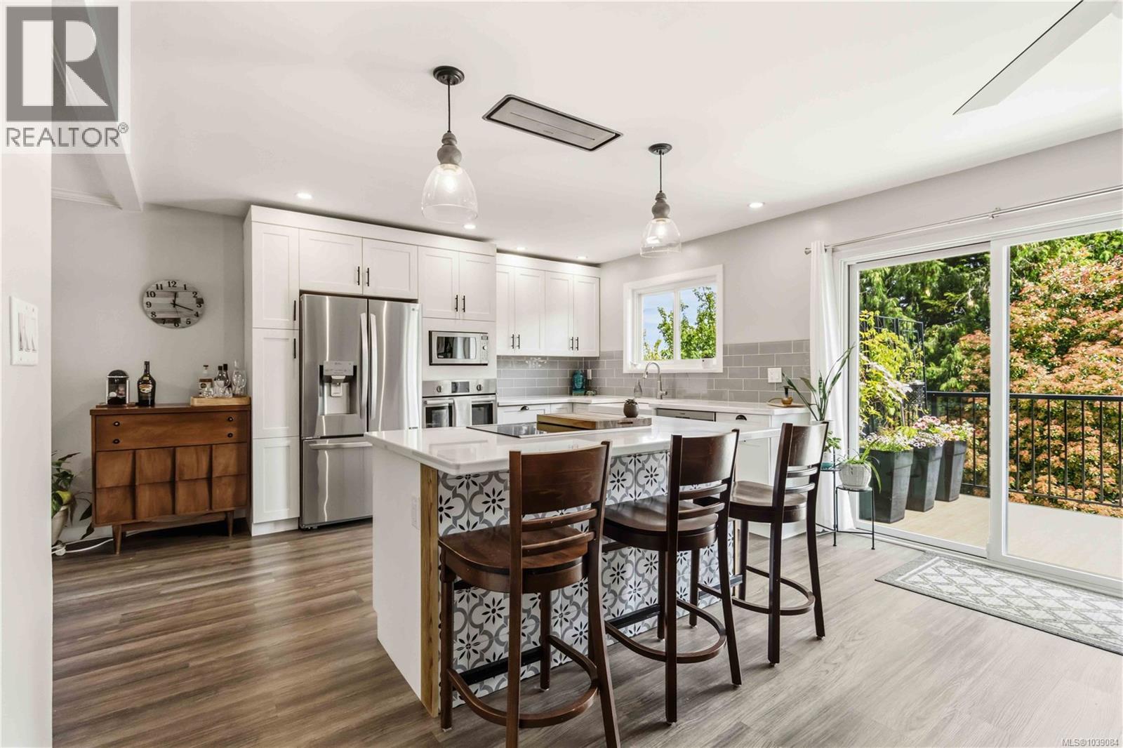 584 Stornoway Dr - 14