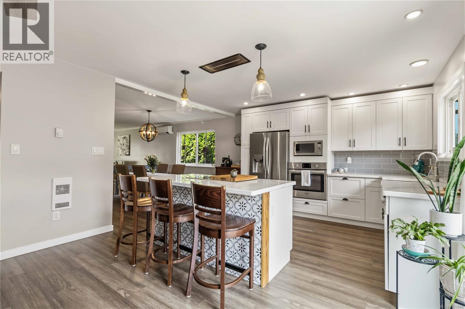 584 Stornoway Dr - 15