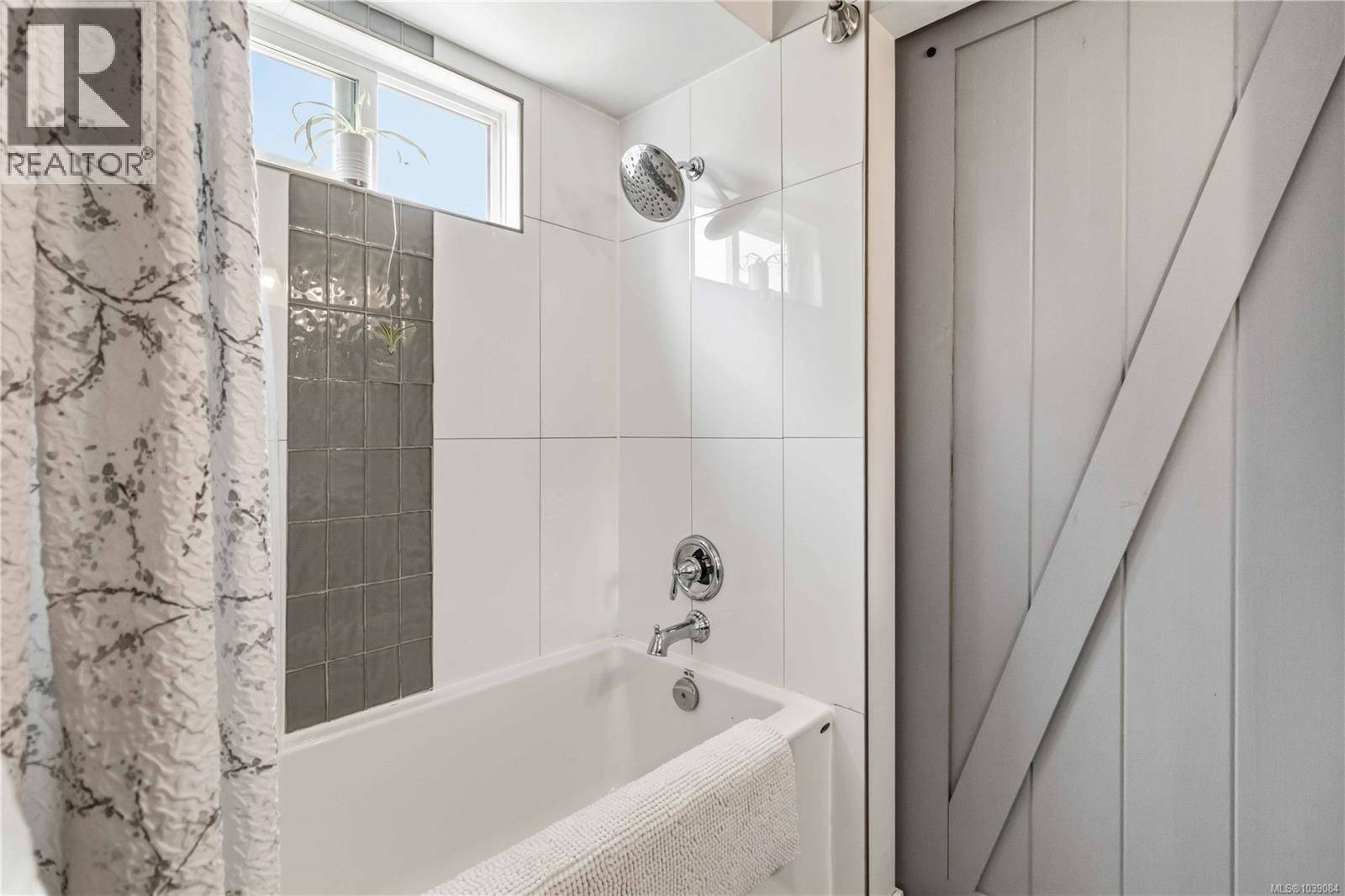 584 Stornoway Dr - 29