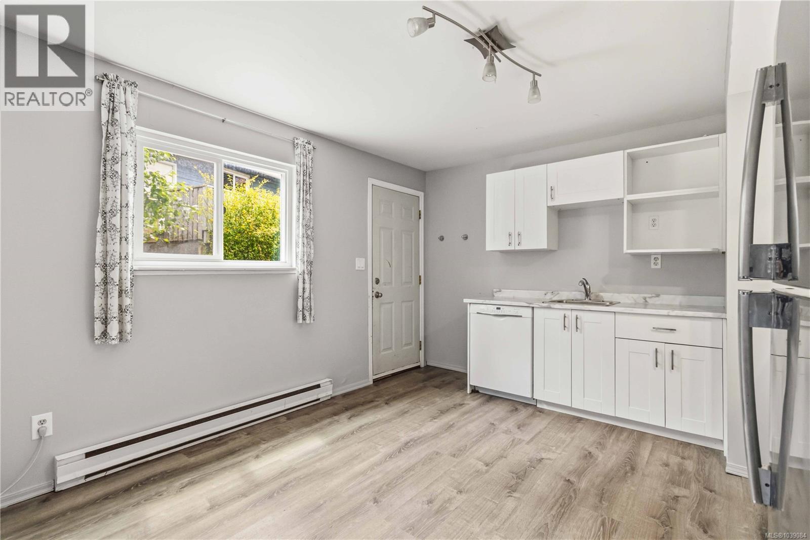 584 Stornoway Dr - 35